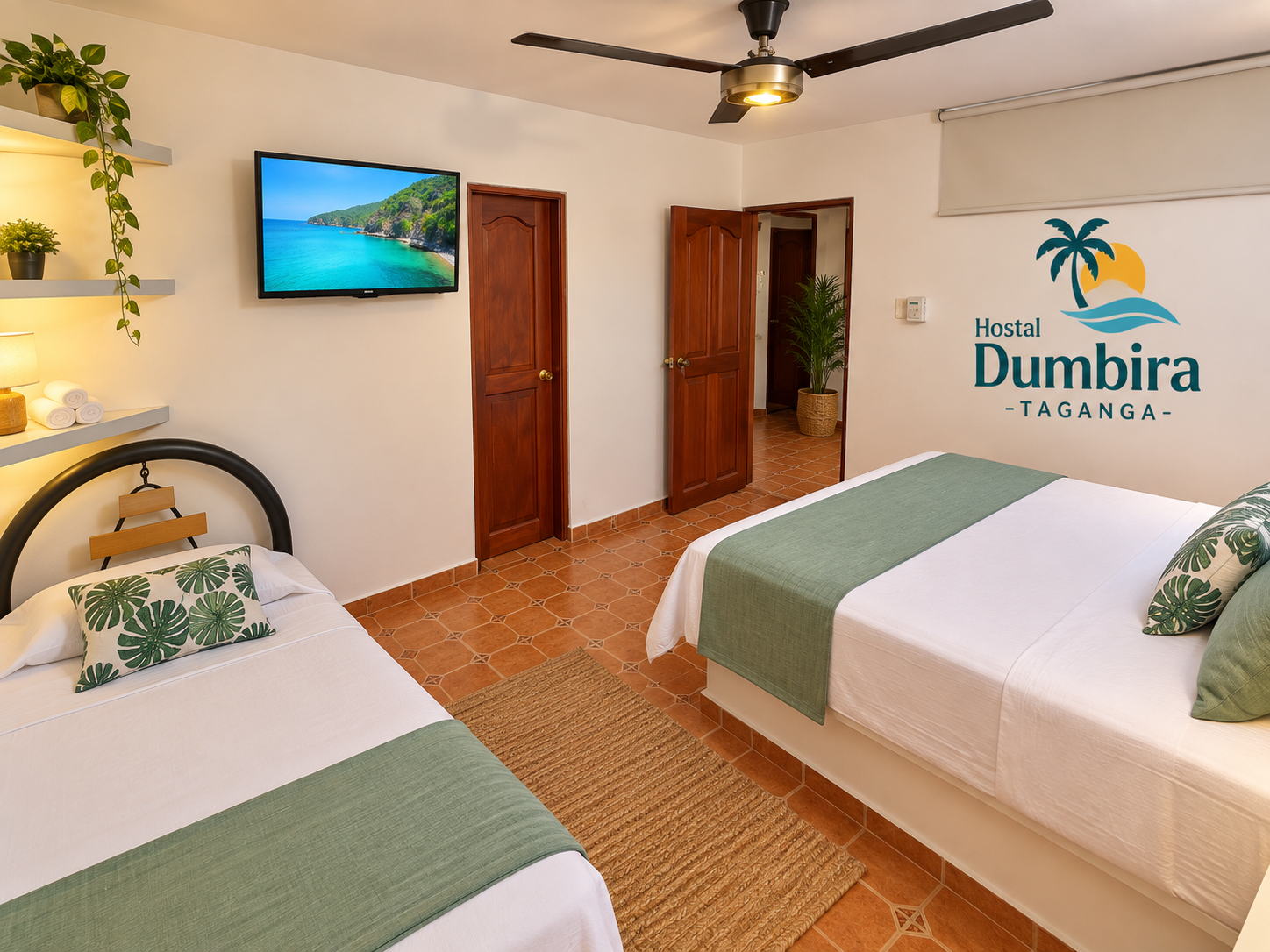 Habitación triple del Hostal Dumbira